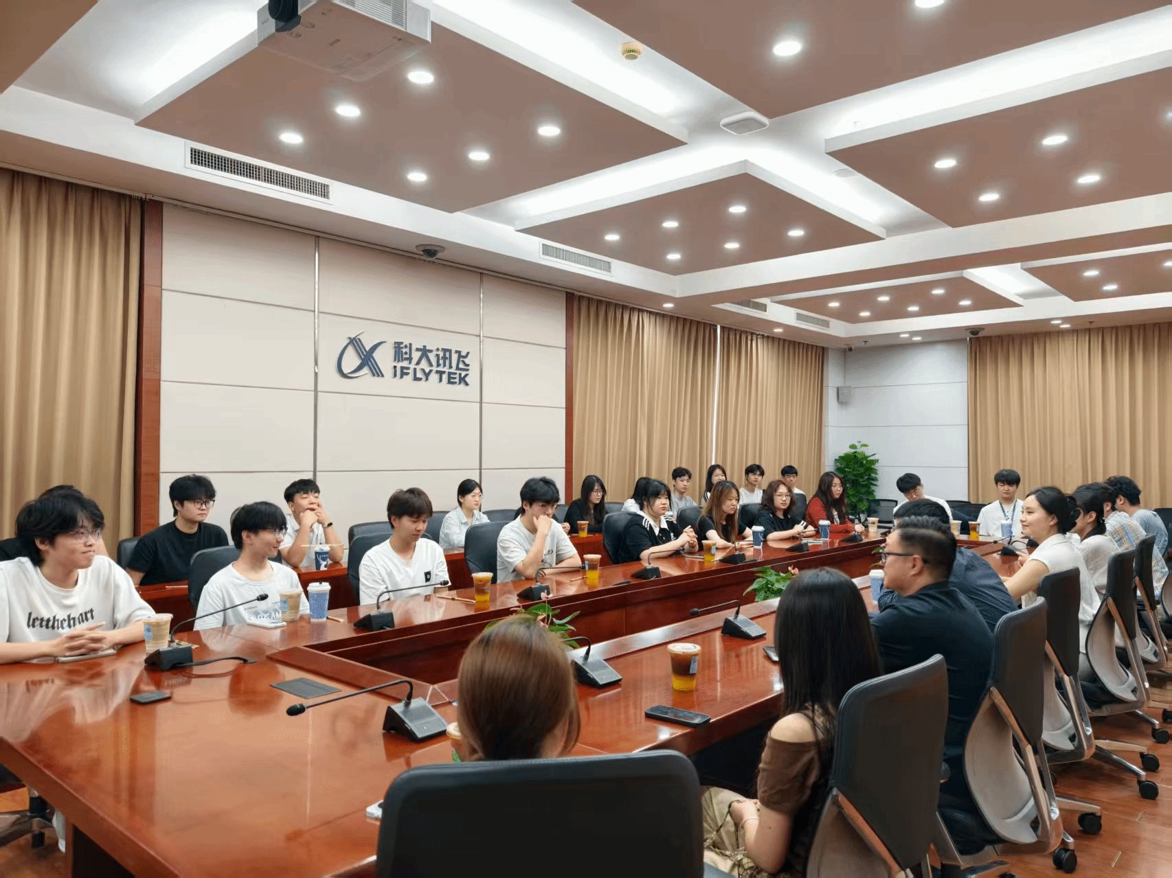 理论筑基强本领 红色铸魂启新程
