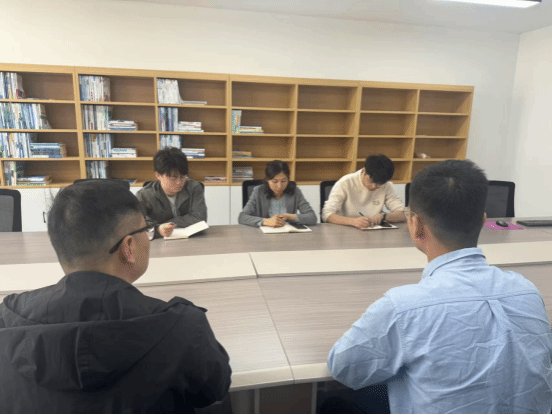 教师李政