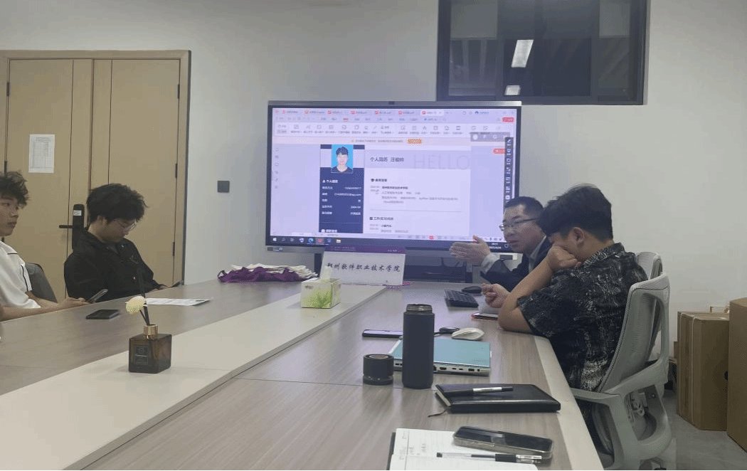 简历先行”简历指导工作坊在1号楼20