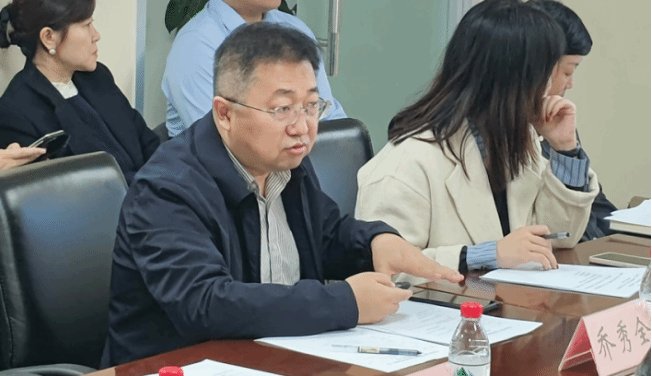 构建自主创新研发和全链条人才培养体系