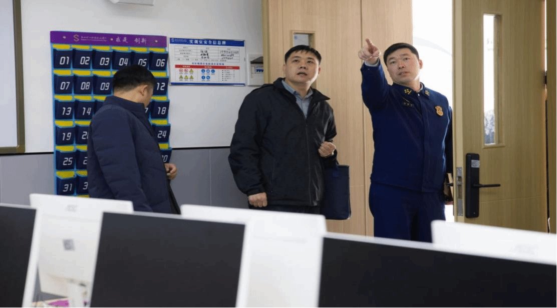 为深入贯彻落实上级关于高校实验室安全