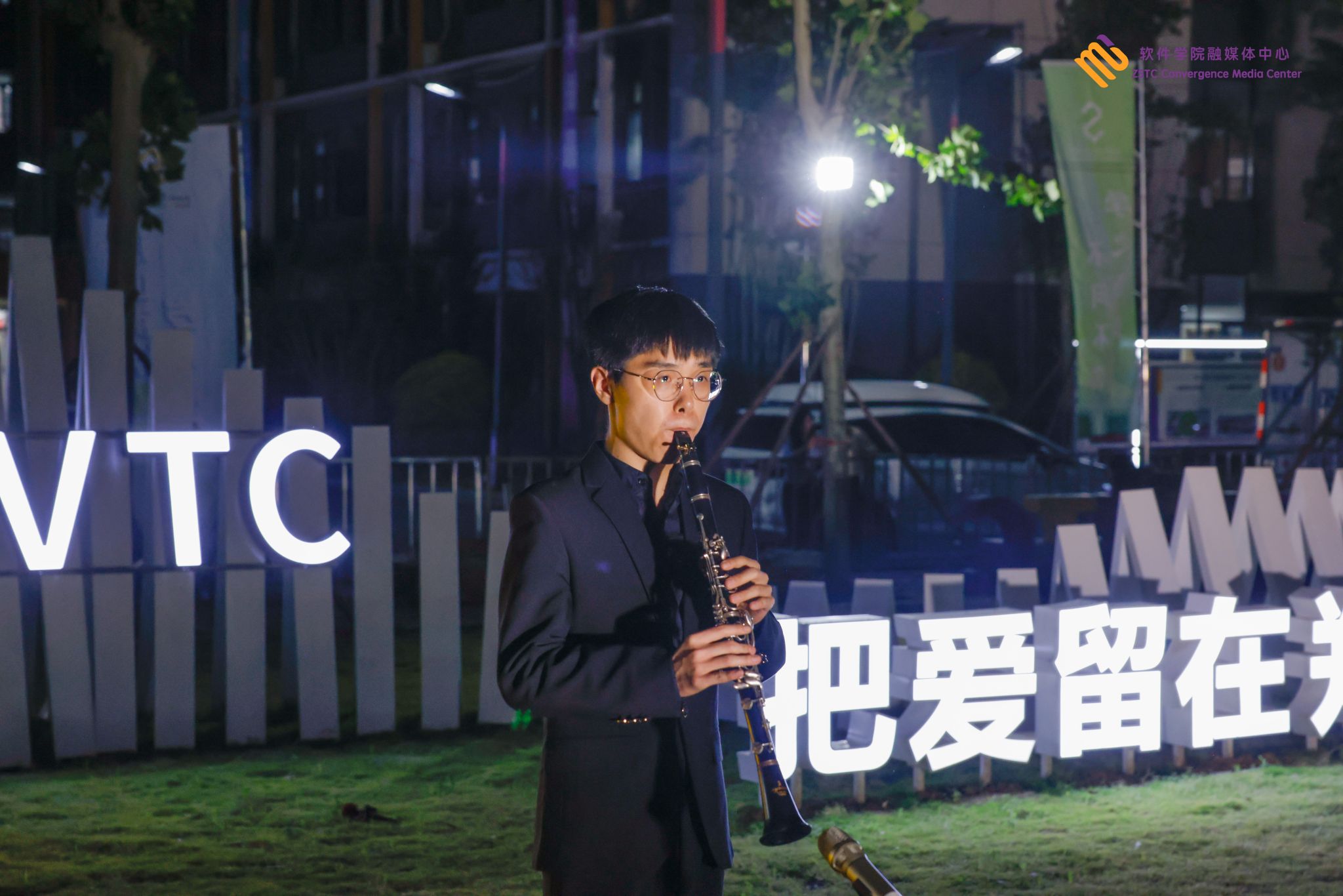 校园泼水大作战