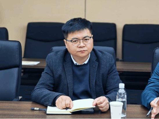 双方围绕九州ku平台官网规则须知就业