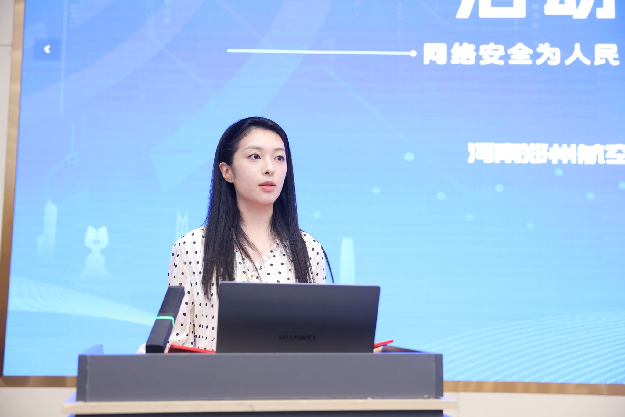 各企业代表以及多乐彩宣布成为世俱杯官