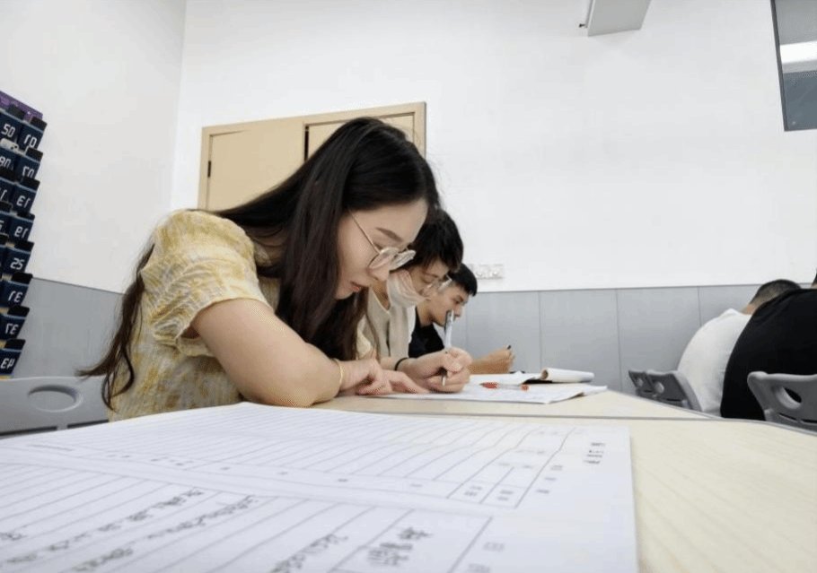 落实郑州软件职业技术多乐彩活动入口关