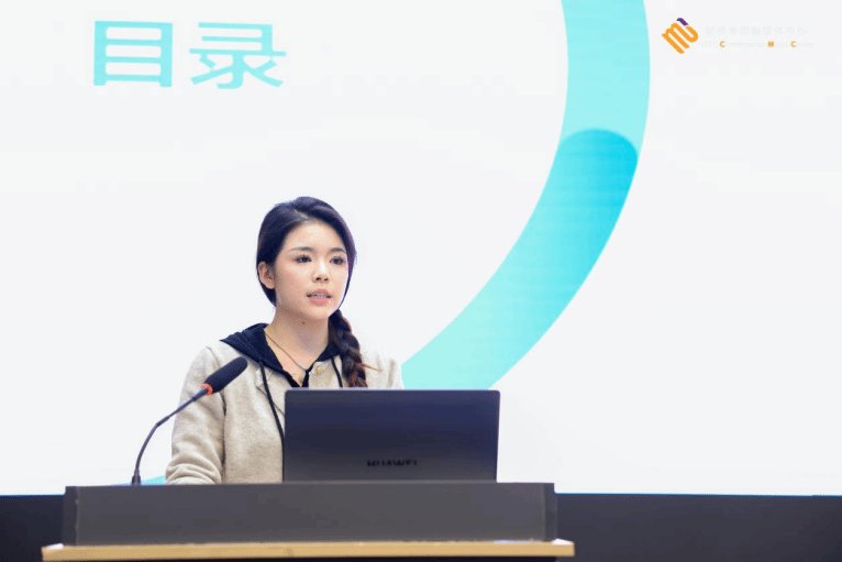 辅导员及行政代表参加活动
