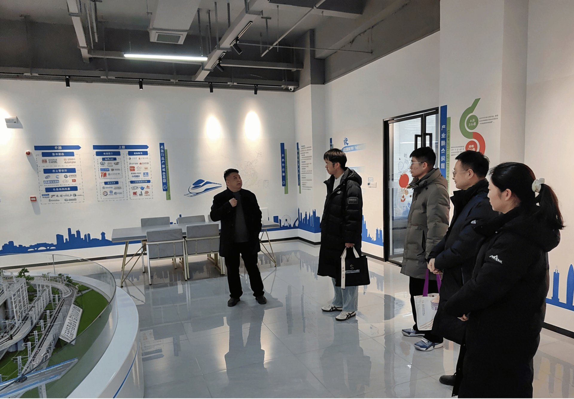 拓宽多乐彩最新版下载实习与就业渠道